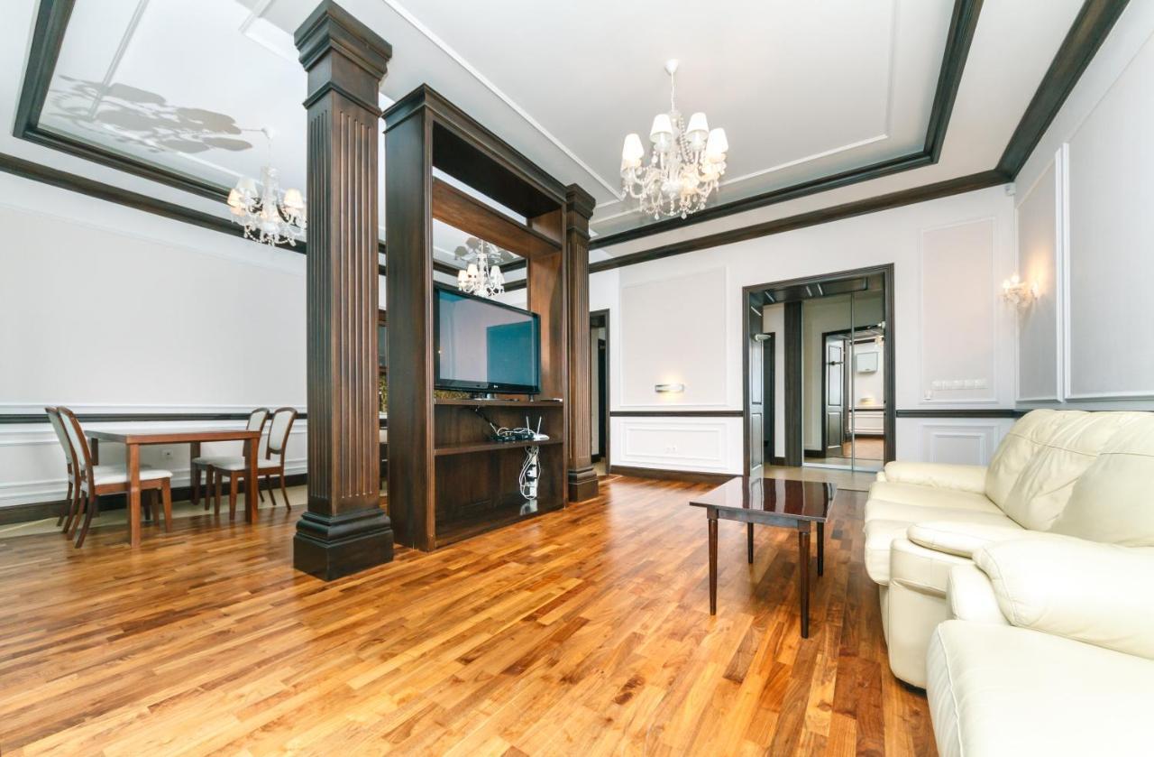 Vip Apartment. Kreshatik, Maidan Nezavisimosti. Kyiv Exterior photo